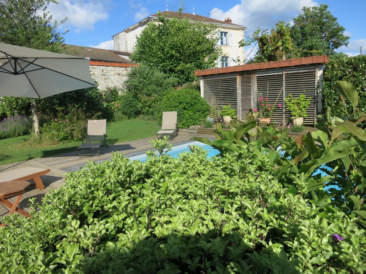 Hotel Les Jardins De Lily Saint-Léonard-de-Noblat Exterior foto